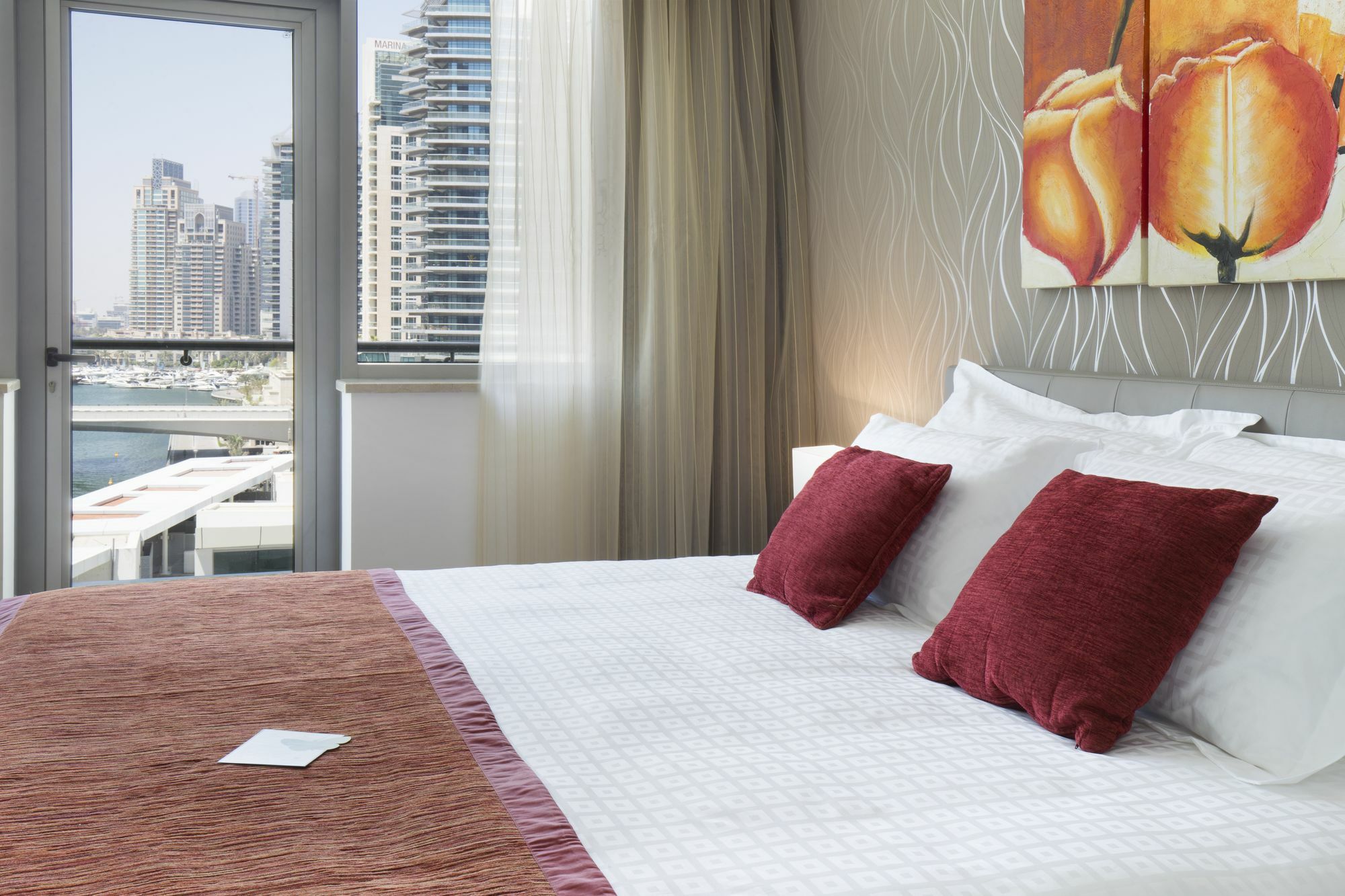 La Verda Suites And Villas Dubai Marina Exterior photo